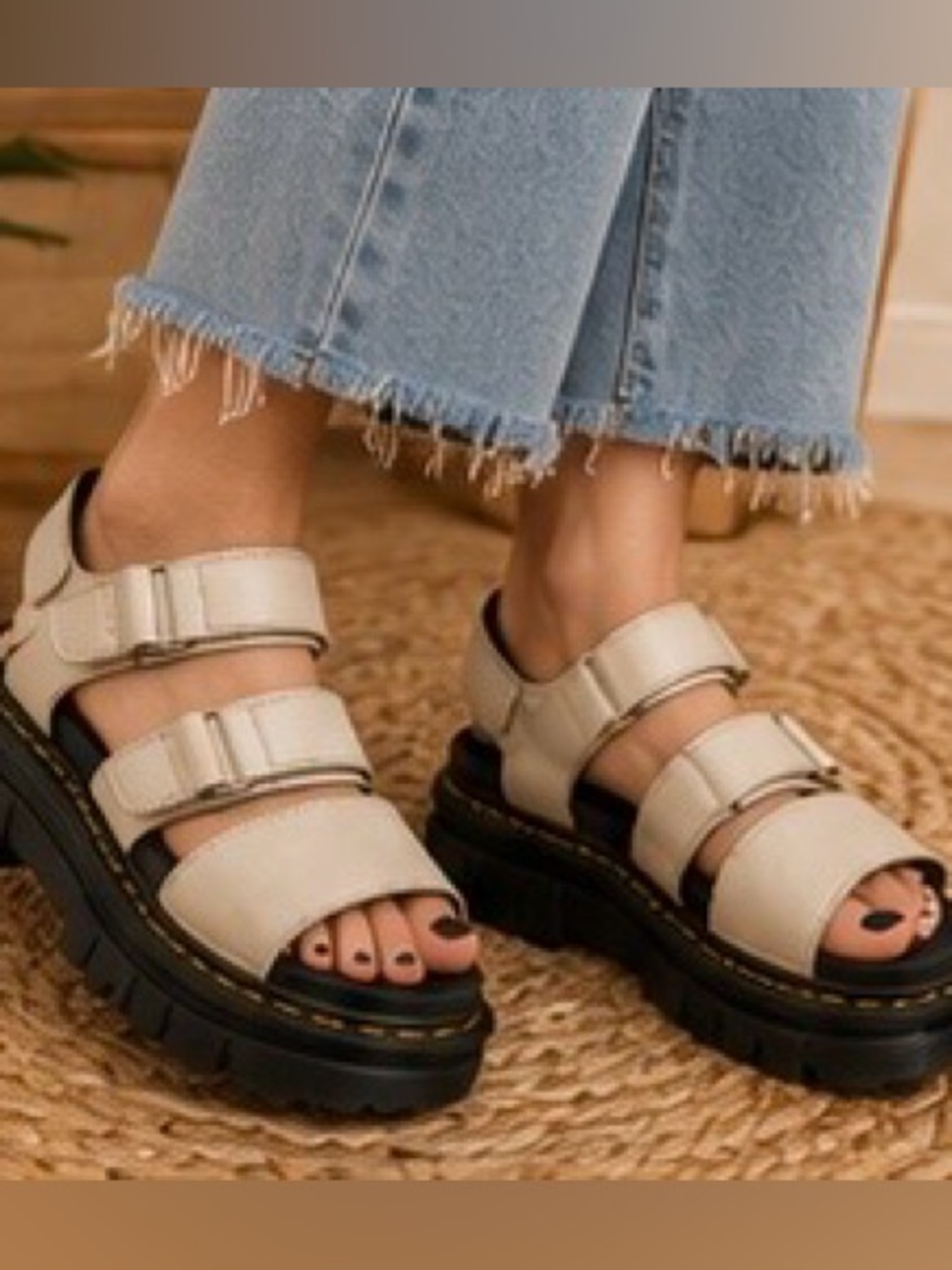 Dr. Martens Ricki Nappa Lux 3 Strap Platform Sandals Cobblestone Grey Women’s 8